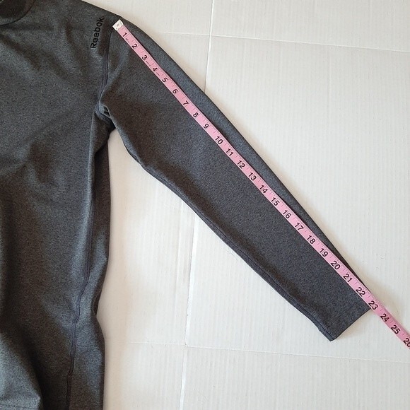 Reebok Play Warm Mock Neck Activewear Top Layer Grey Running Workout Size M - Picture 8 of 13